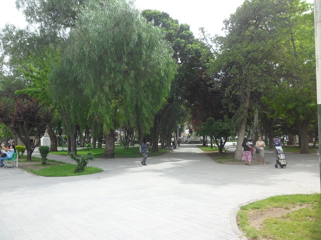 35- Visitando Trelew (Chubut) Plaza 28-10-16 (3).JPG