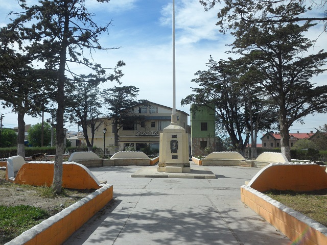 8- Recorriendo P.DESEADO. Plaza 4-11-16 (5).JPG