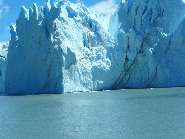 18- Vistas del GLACIAR desde el catamarán 19-11-16 (5).JPG