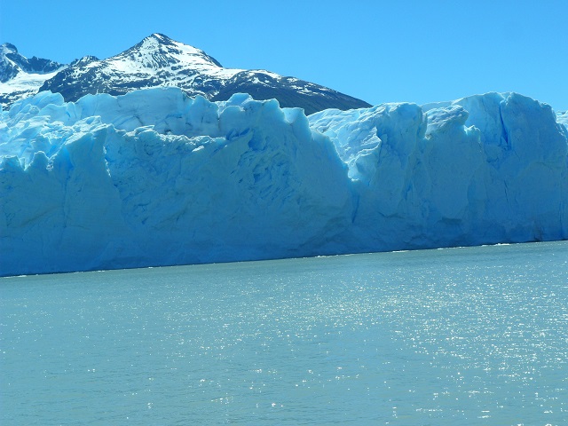 18- Vistas del GLACIAR desde el catamarán 19-11-16 (18).JPG