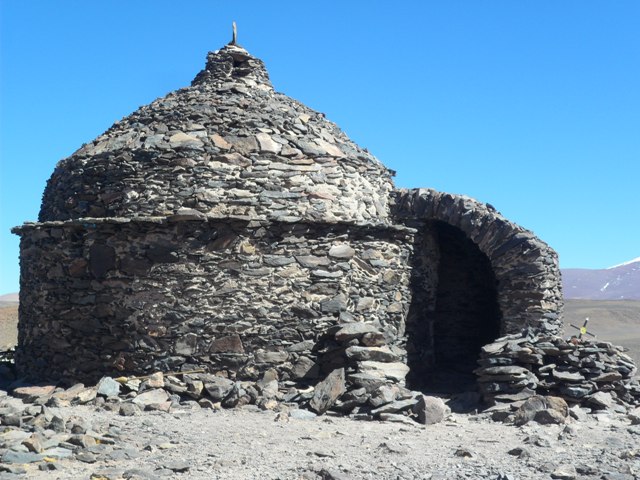 27- Refugio de arrieros hecho por Sarmiento.JPG